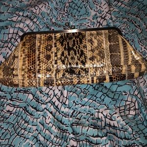 🤑SALE🤑EUC Arden B Clutch / Pochette Bag